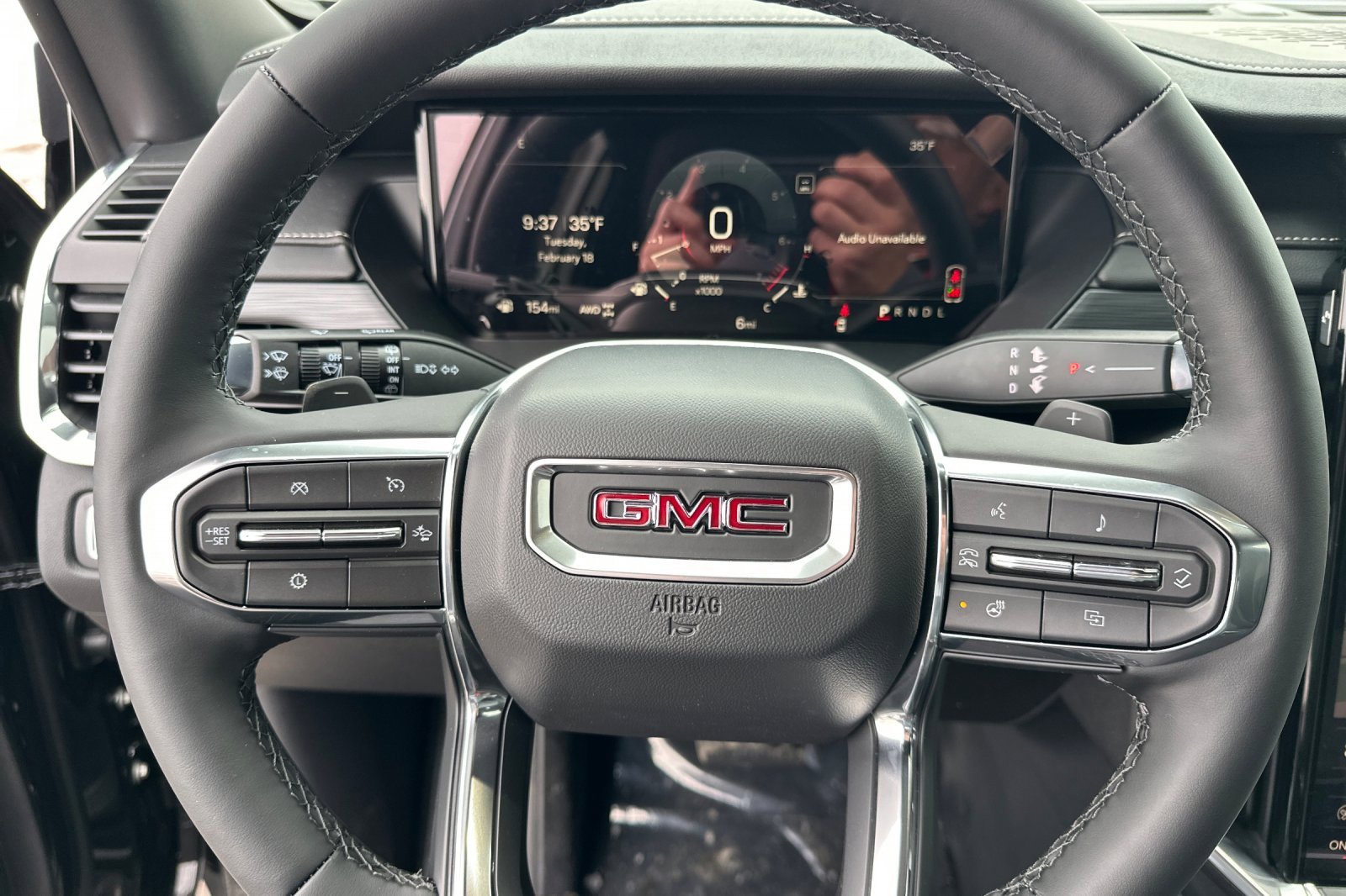 New 2025 GMC Acadia Elevation image 24