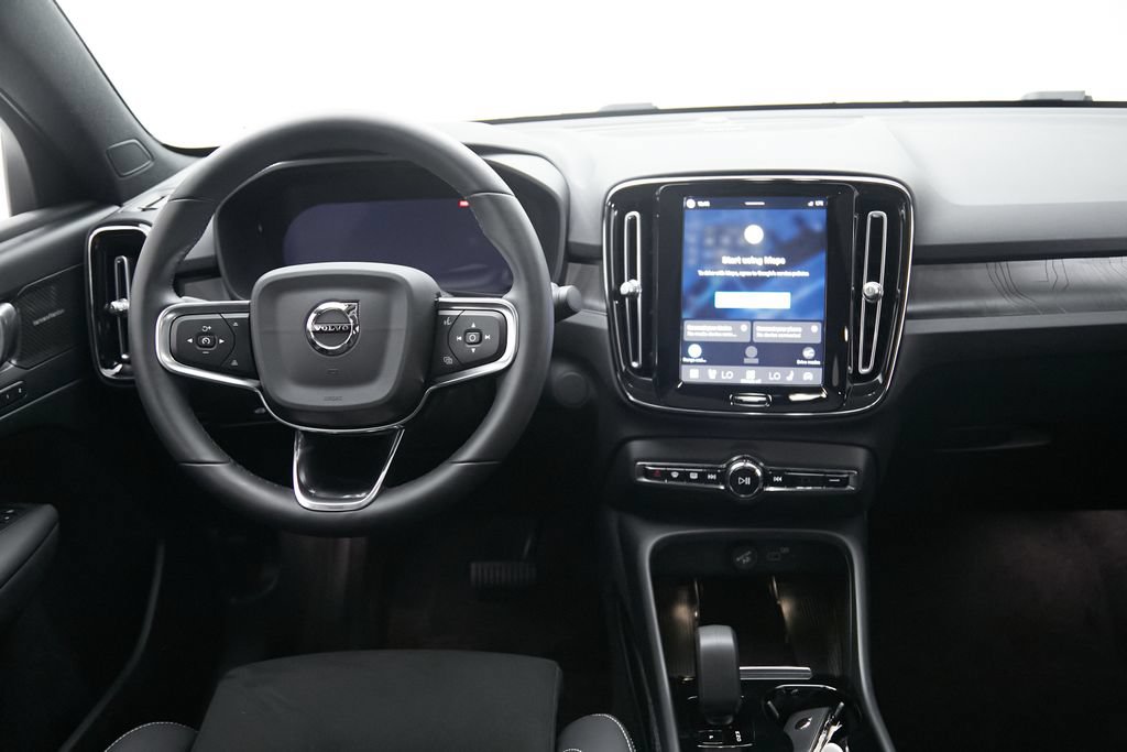 Certified 2023 Volvo C40 P8 Recharge Ultimate AWD/4WD image 23