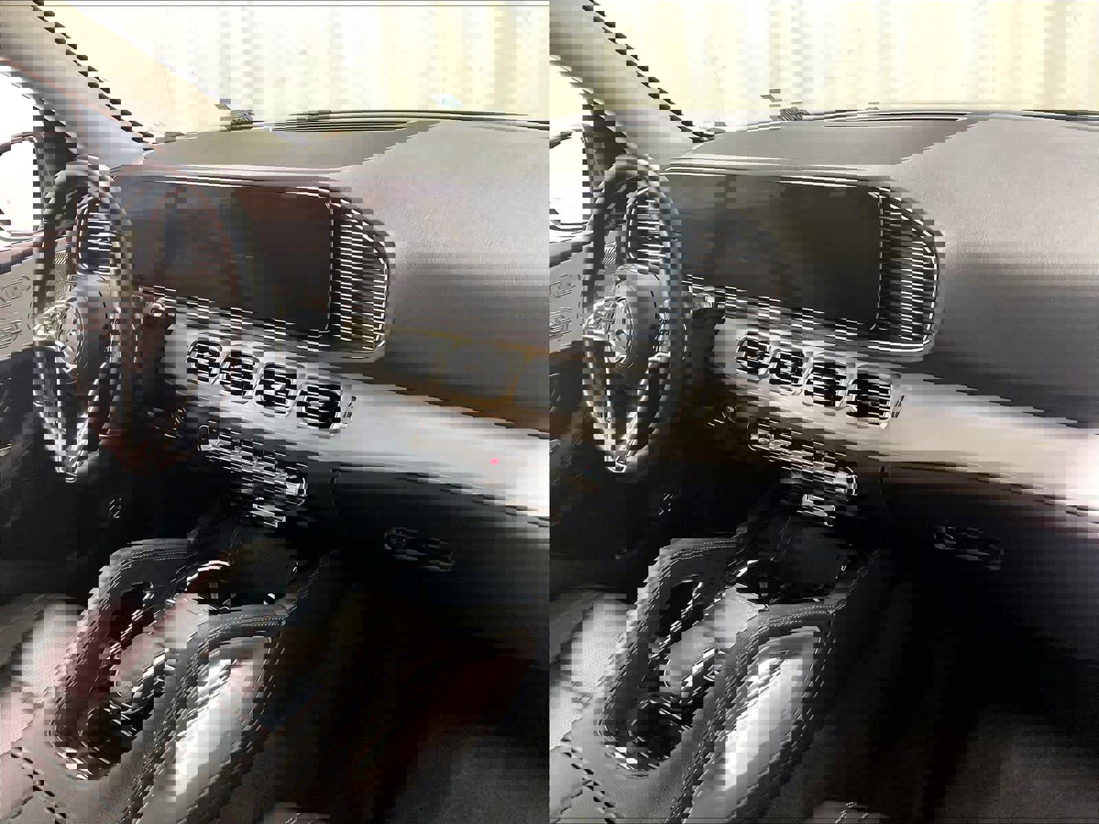 Used 2025 Mercedes-Benz GLE 350 4MATIC image 14