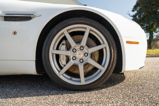 Used 2008 Aston Martin V8 Vantage Roadster 6-Speed image 43