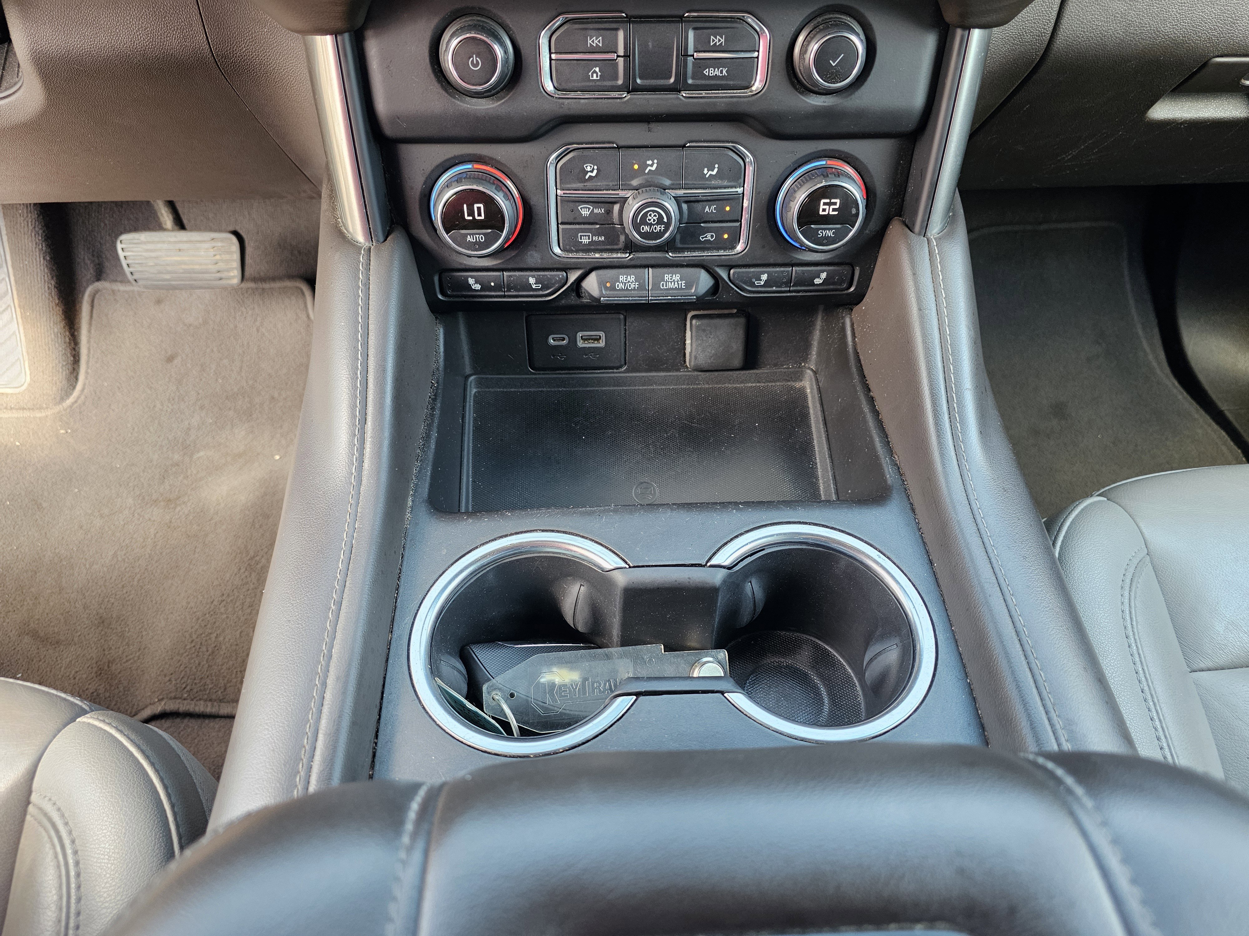 Used 2021 Chevrolet Tahoe Z71 w/ Z71 Off-Road Package image 28