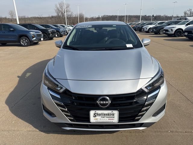 Used 2025 Nissan Versa SV image 8