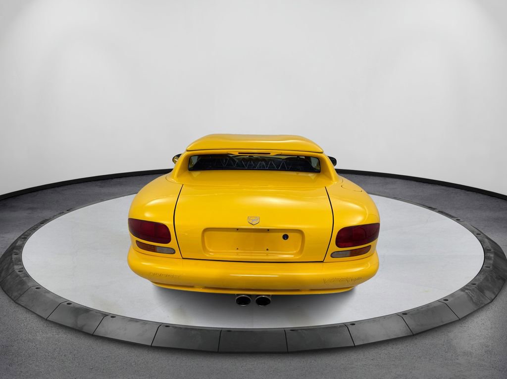 Used 2002 Dodge Viper RT/10 image 6
