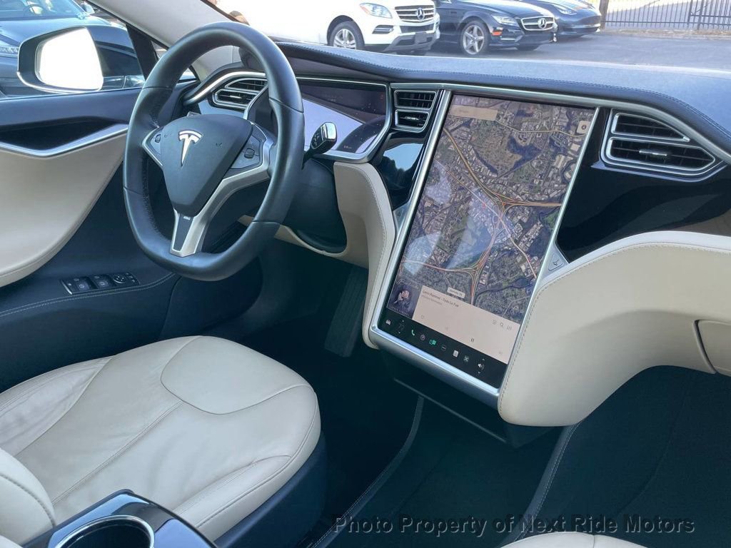 Used 2013 Tesla Model S Performance RWD image 19
