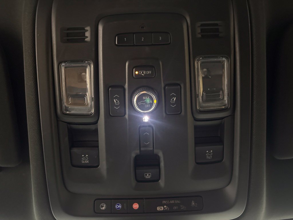 Certified 2023 Chevrolet Suburban High Country AWD/4WD image 26