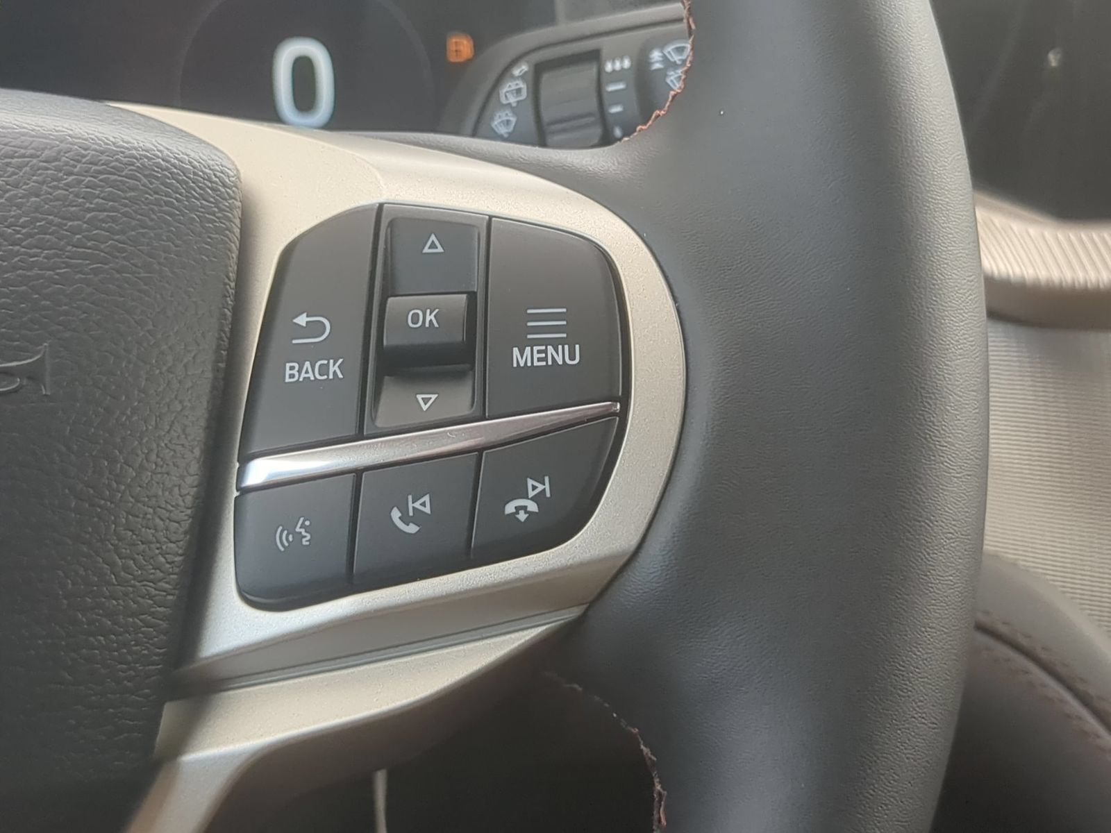 New 2026 Ford Explorer Active w/ Active Comfort Package AWD/4WD image 18