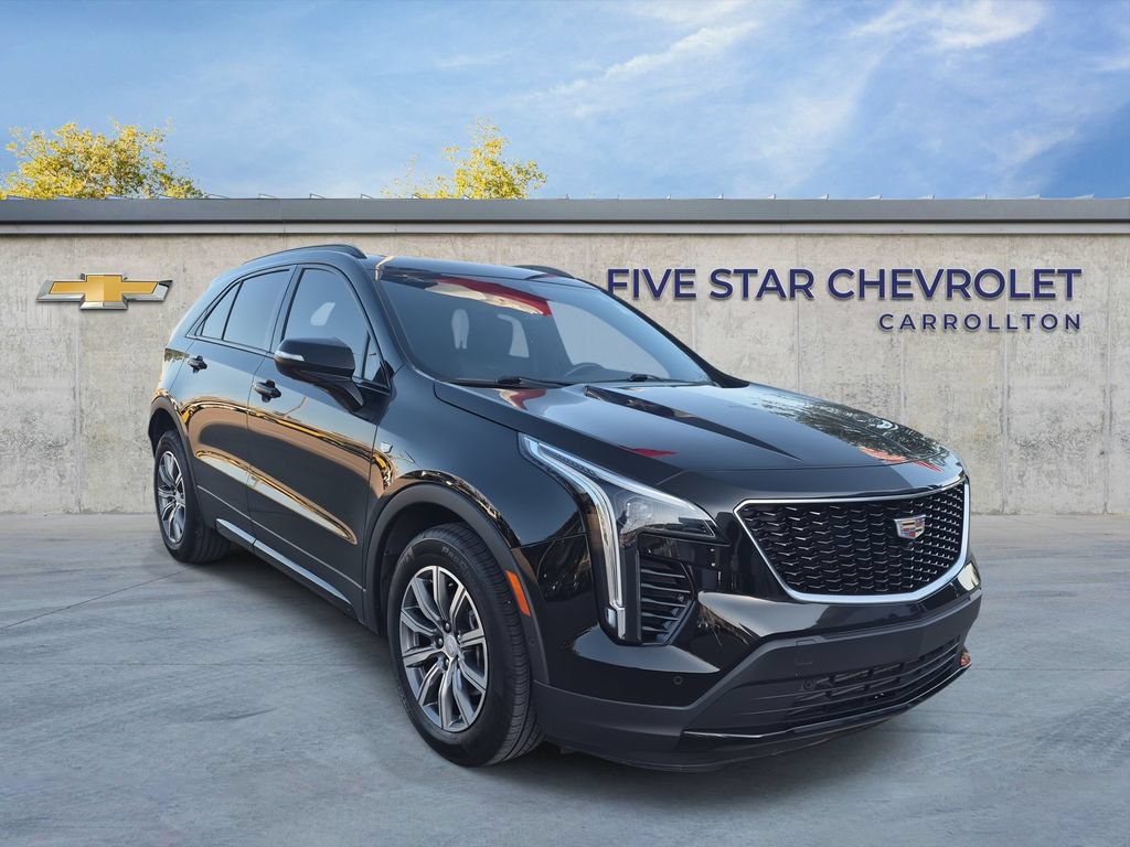 Used 2022 Cadillac XT4 Sport w/ Enhanced Visibility Package FWD image 1
