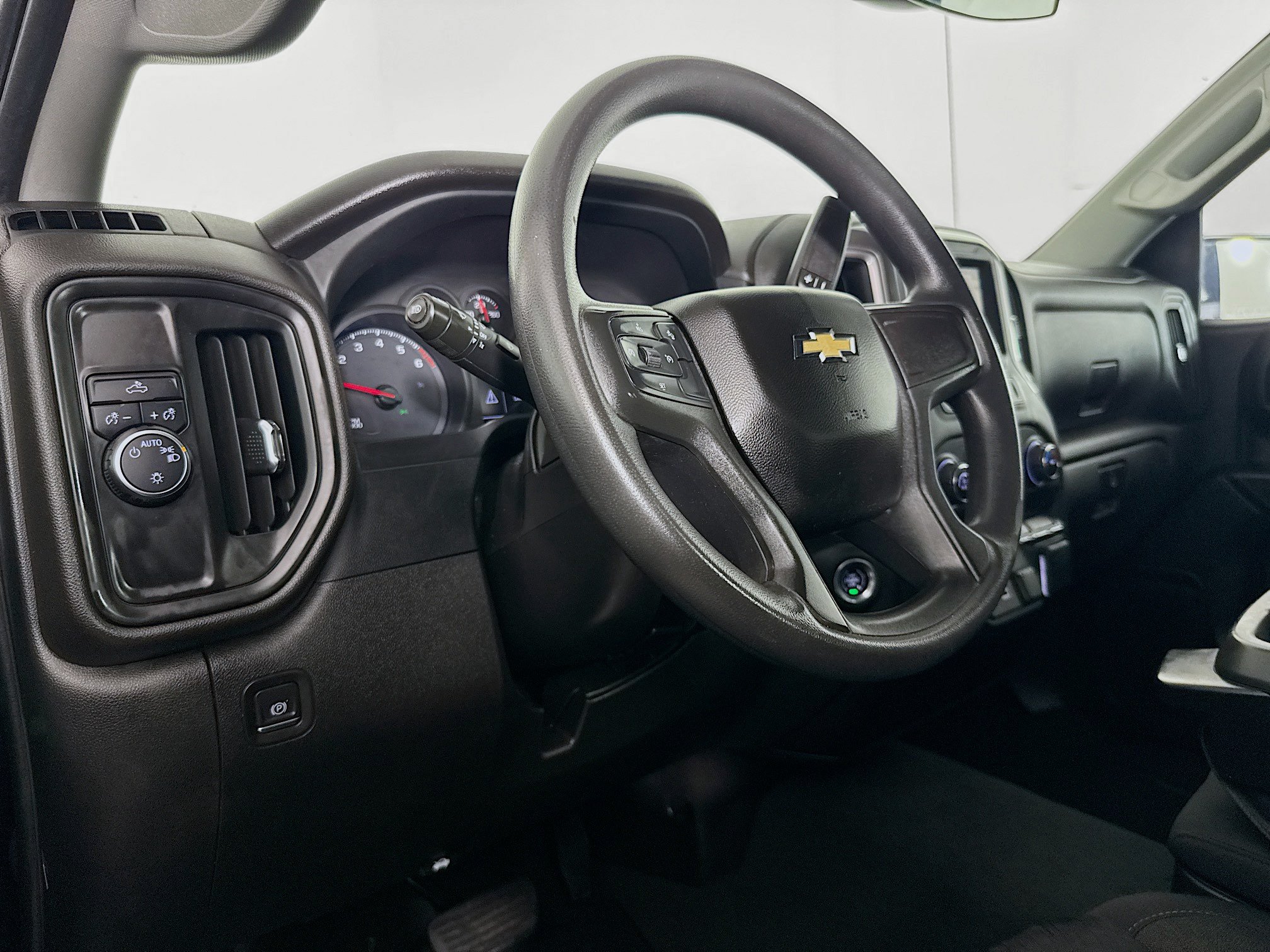 Used 2023 Chevrolet Silverado 1500 Custom RWD image 19