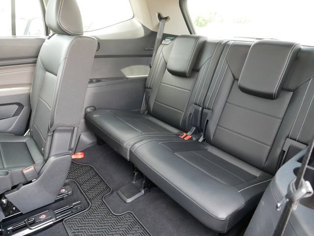 Certified 2023 Volkswagen Atlas SEL R-Line AWD/4WD image 21