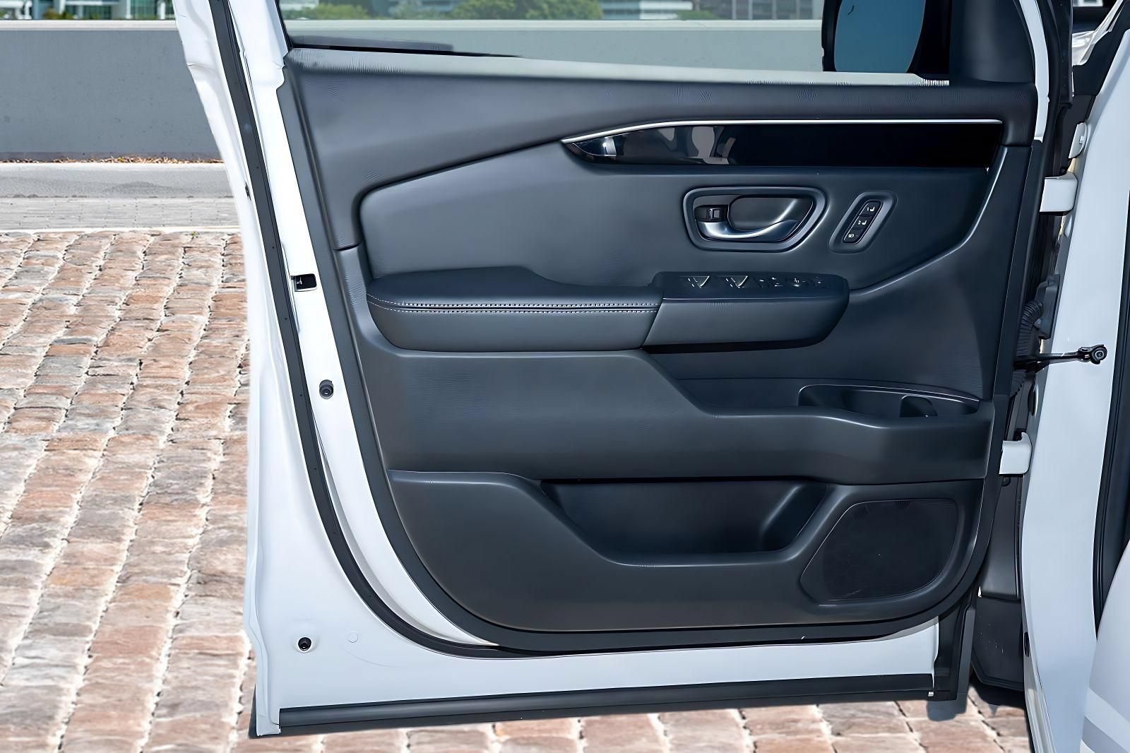 Certified 2025 Honda Pilot EX-L image 13