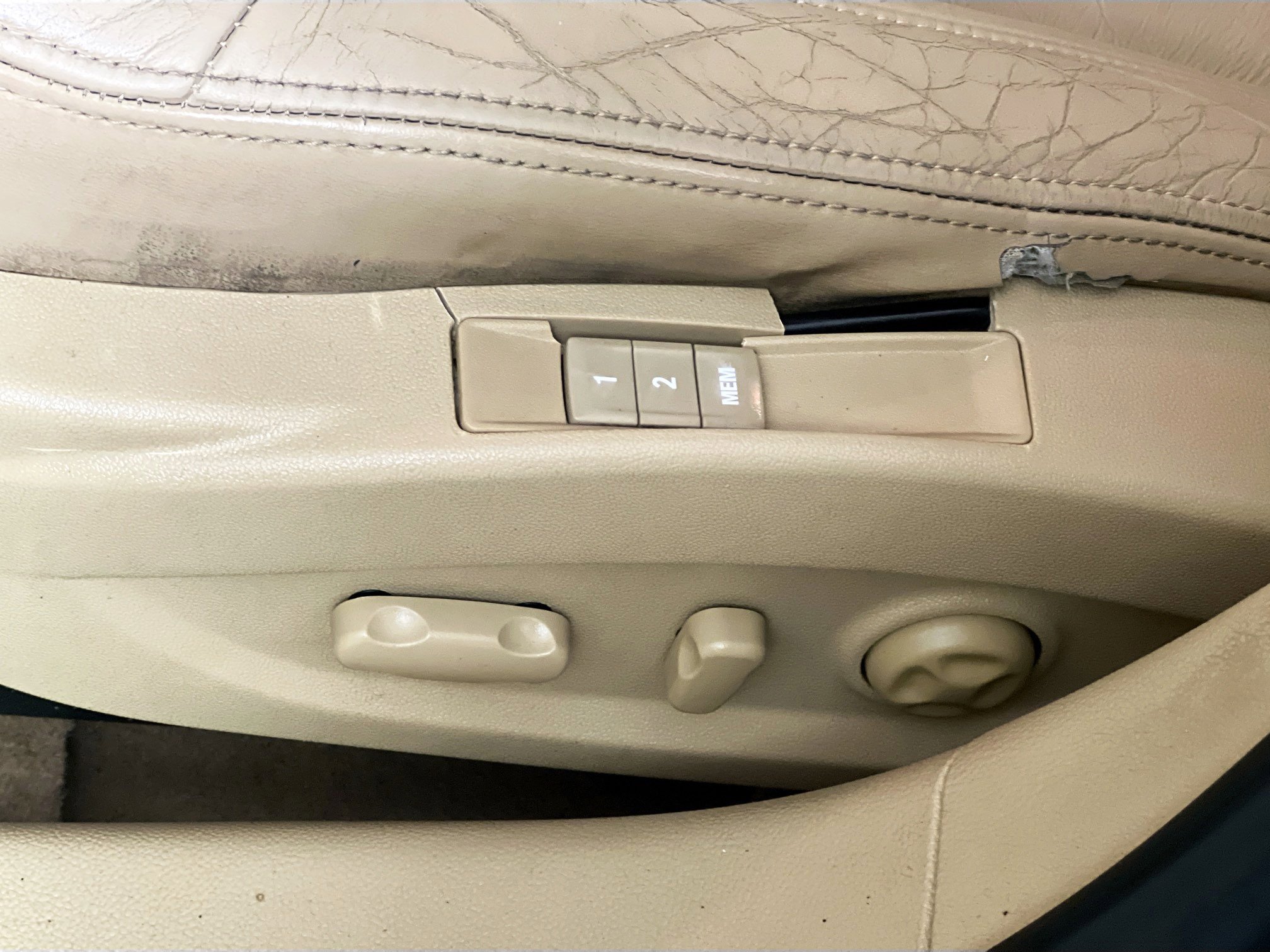 Used 2011 Buick LaCrosse CXL image 15