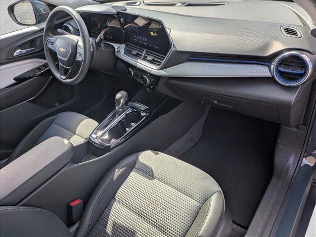 Used 2025 Chevrolet Trax LT image 26