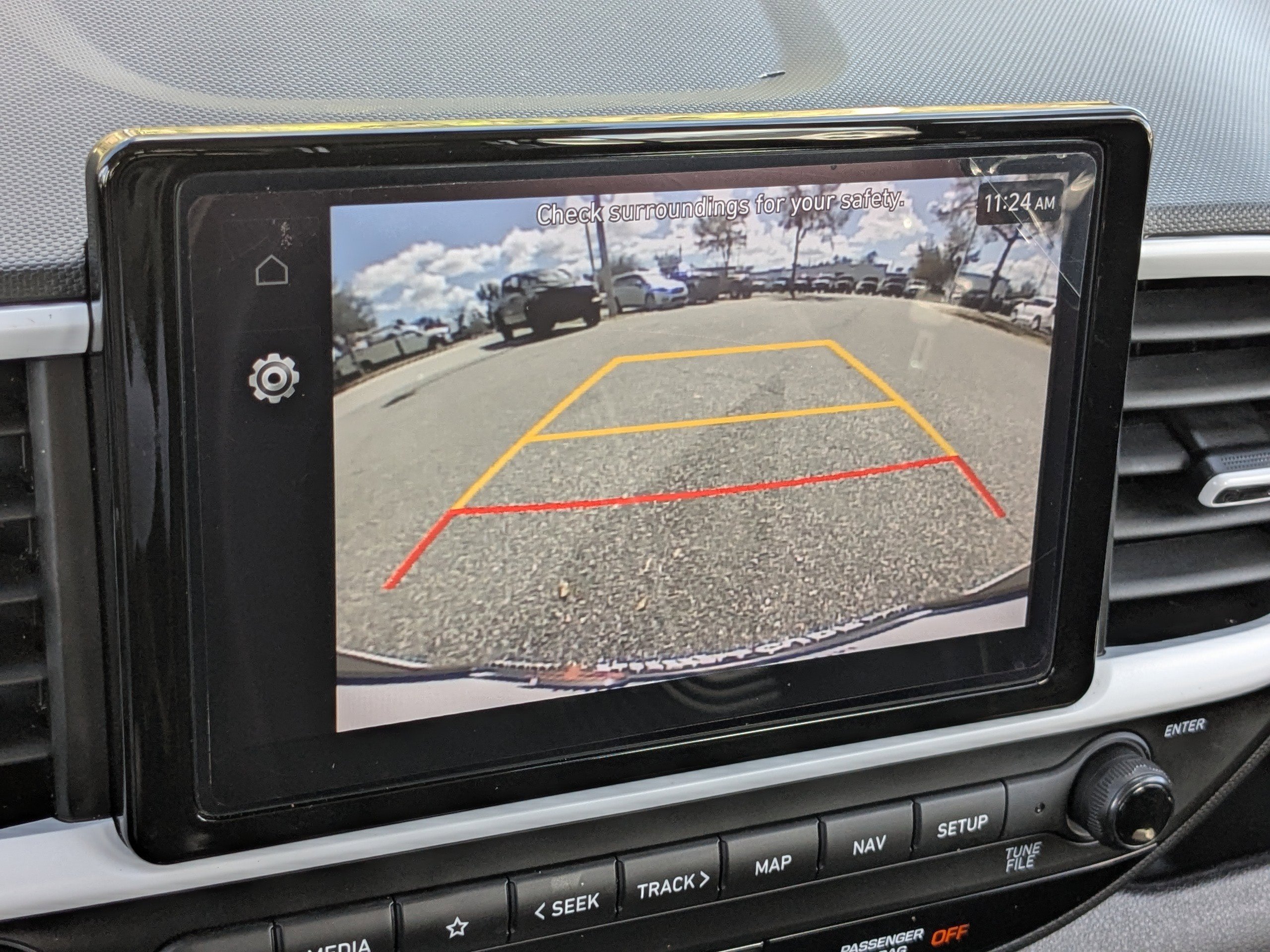 Used 2024 Hyundai Venue Limited image 19