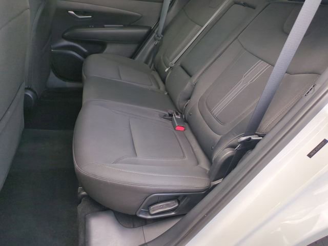 Certified 2023 Hyundai Tucson SEL w/ Winter Package AWD/4WD image 15