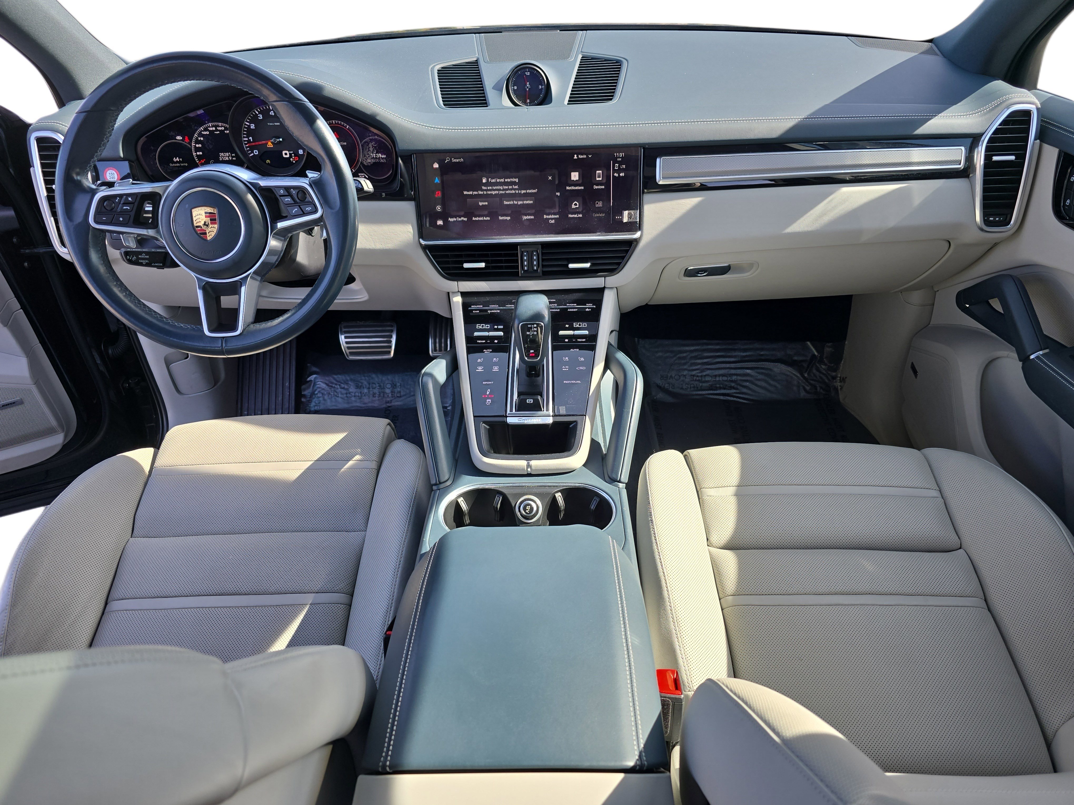 Used 2022 Porsche Cayenne S image 9