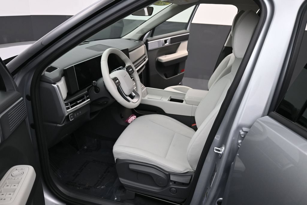 Certified 2026 Hyundai Santa Fe SE w/ Tow & Go Package FWD image 12