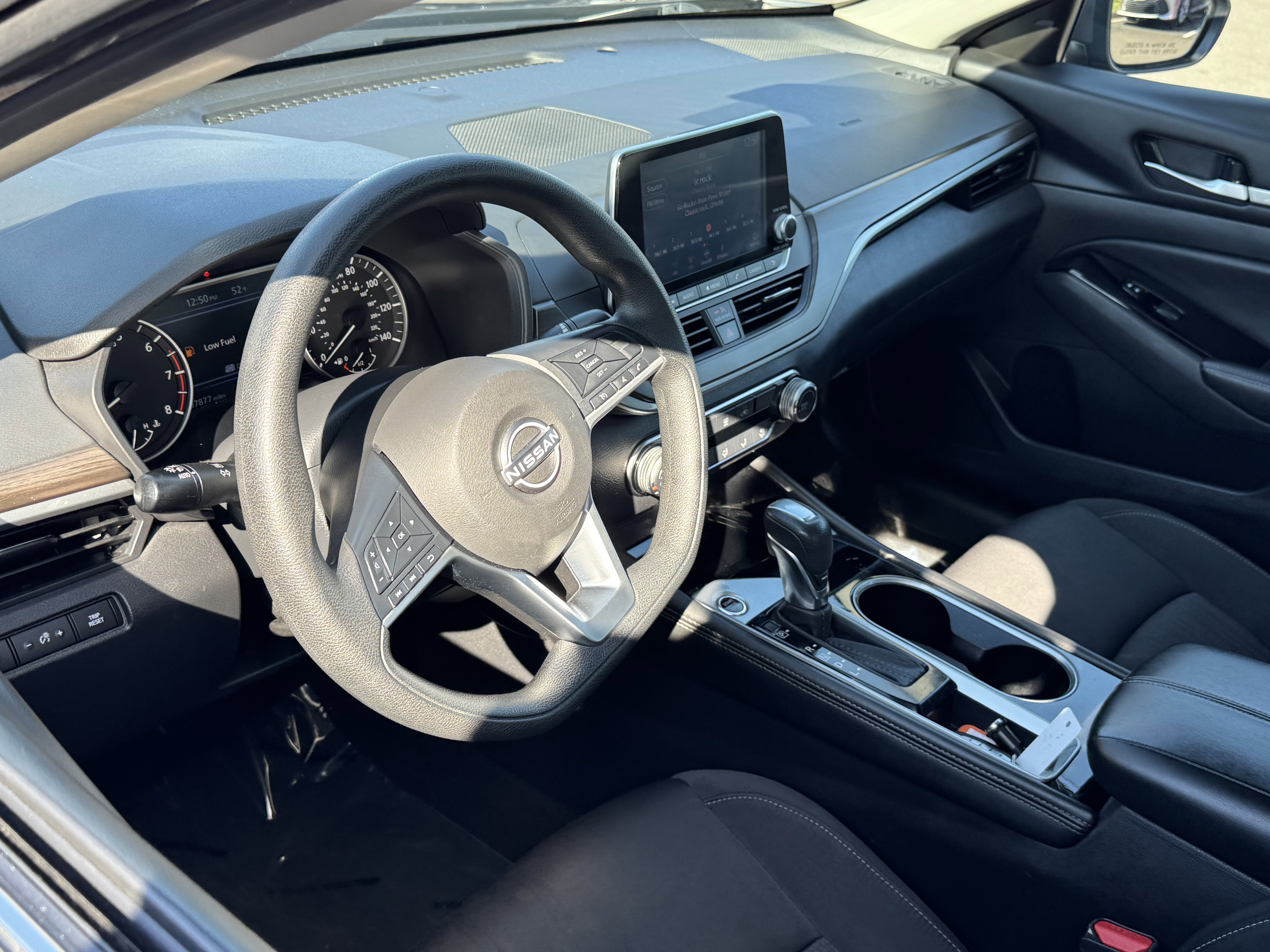 Used 2023 Nissan Altima 2.5 SV image 7