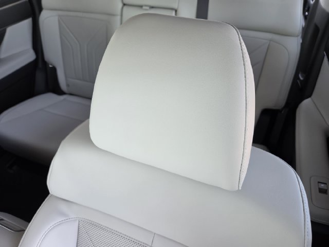 New 2027 Hyundai Santa Fe SEL FWD image 26