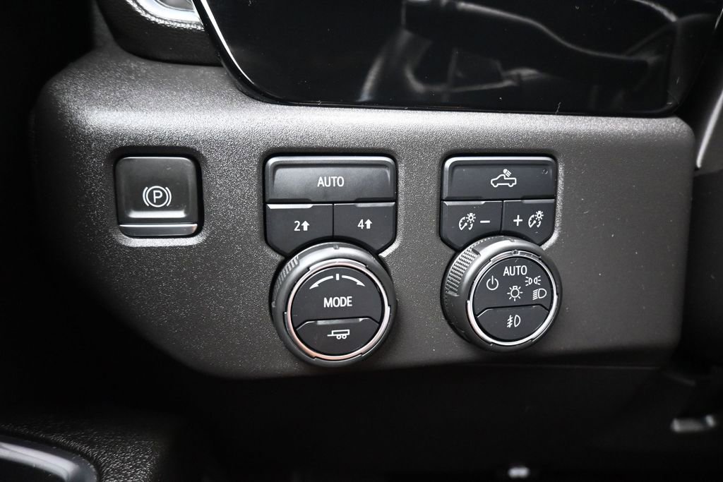 Used 2023 Chevrolet Silverado 1500 RST AWD/4WD image 26