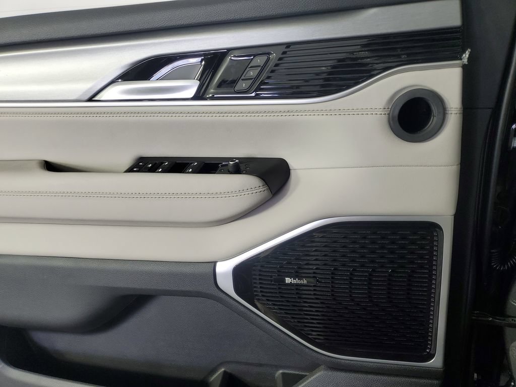 New 2026 Jeep Grand Wagoneer L Limited AWD/4WD image 28