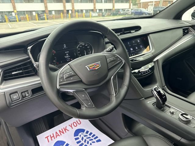 Certified 2024 Cadillac XT5 Luxury w/ LPO, Floor Liner Package AWD/4WD image 17