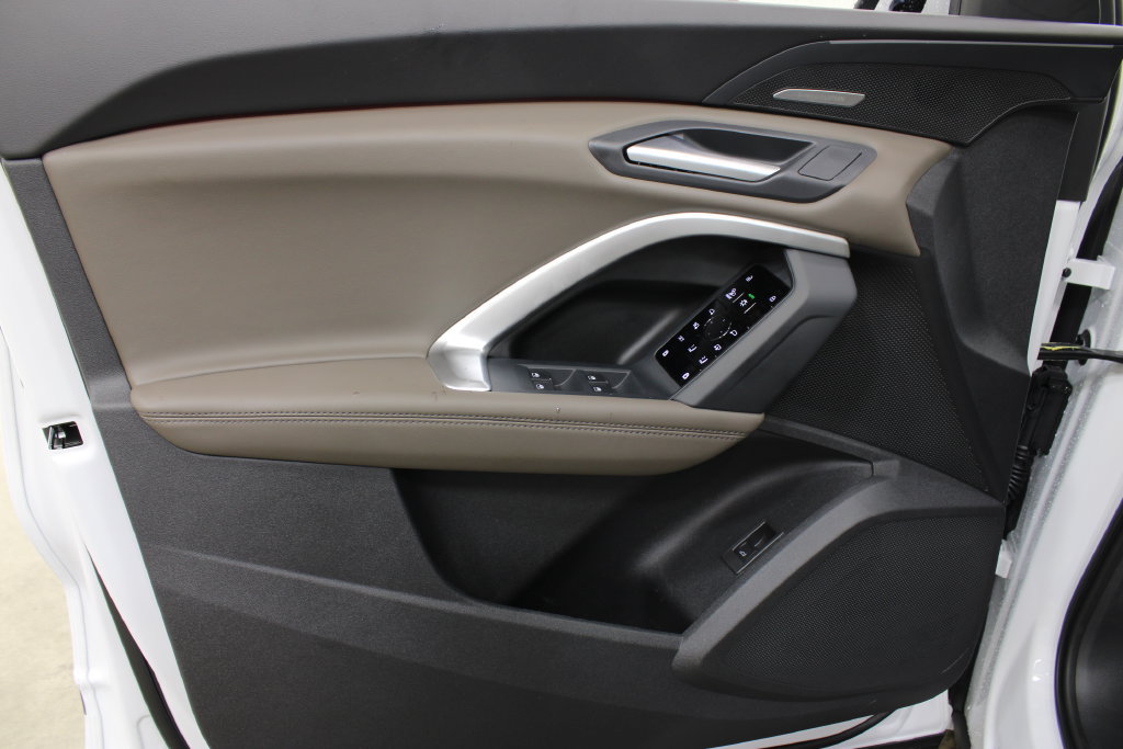 New 2026 Audi Q5 Premium Plus AWD/4WD image 17