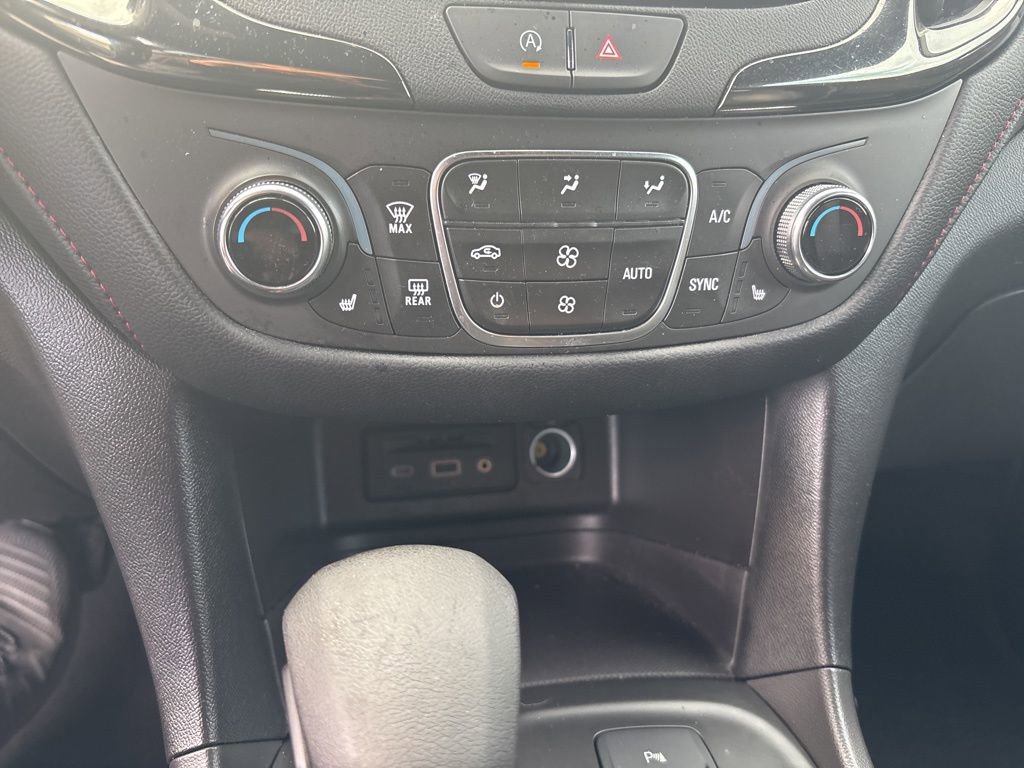 Used 2023 Chevrolet Equinox RS w/ RS Leather Package AWD/4WD image 15