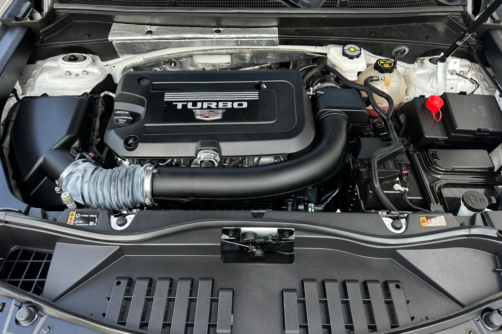 Used 2024 Cadillac XT4 Luxury w/ Cold Weather Package image 24