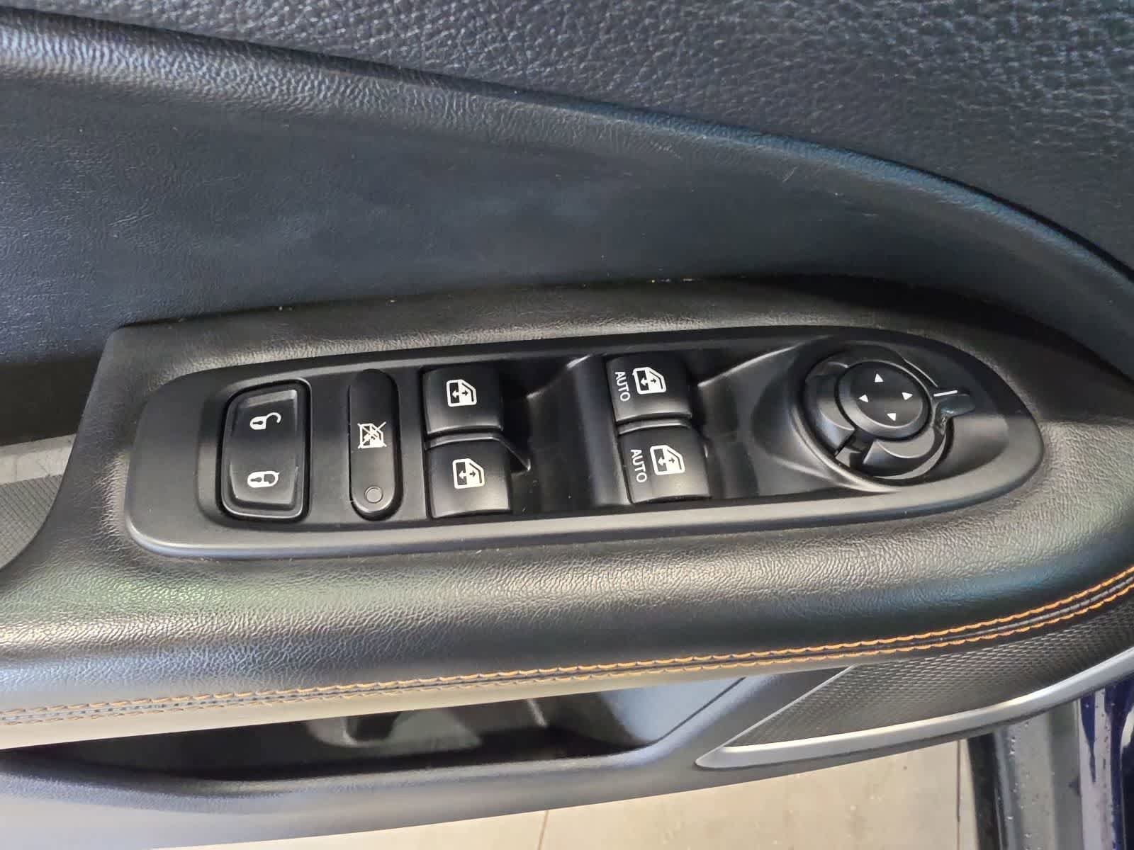 Used 2019 Jeep Compass Limited AWD/4WD image 17