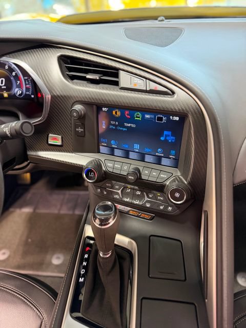 Used 2018 Chevrolet Corvette Z06 RWD image 25