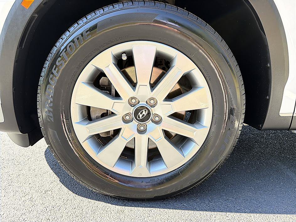 Used 2025 Hyundai Palisade SE FWD image 8
