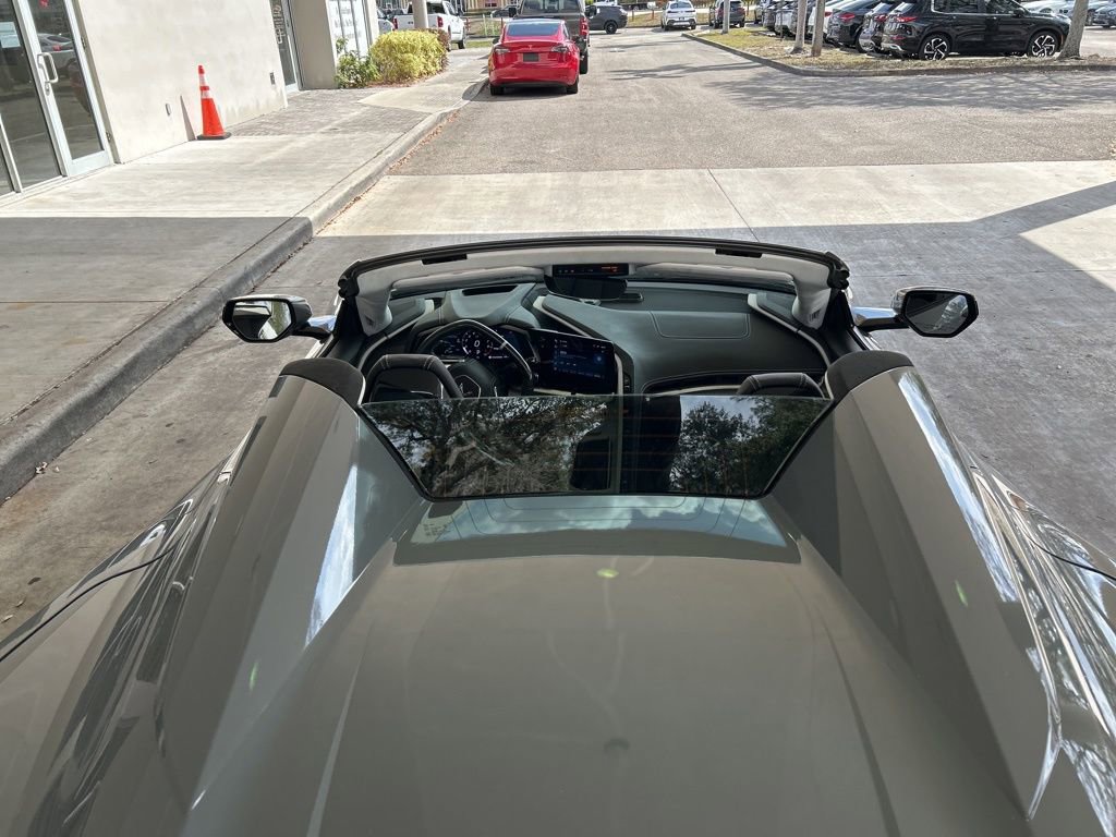 Used 2025 Chevrolet Corvette Z06 RWD image 10
