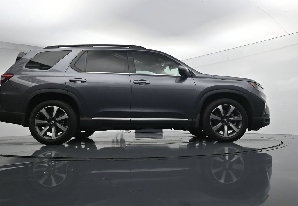 Used 2023 Honda Pilot Elite image 24