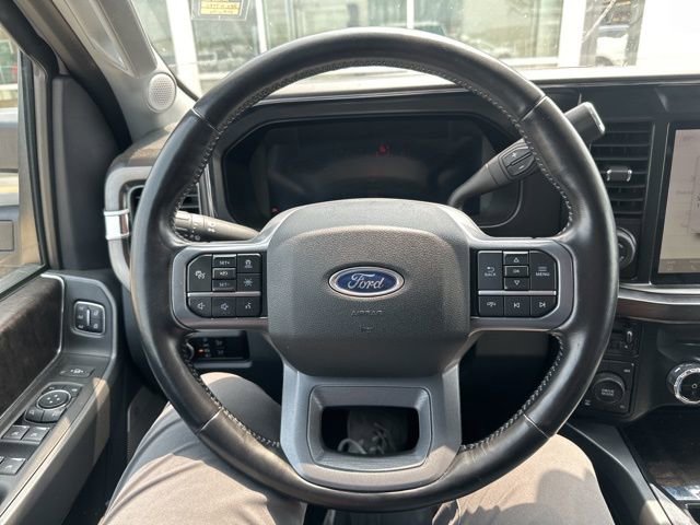 Used 2023 Ford F350 Lariat w/ Lariat Ultimate Package AWD/4WD image 15