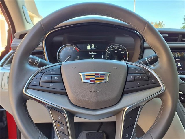 Certified 2025 Cadillac XT5 Premium Luxury image 13