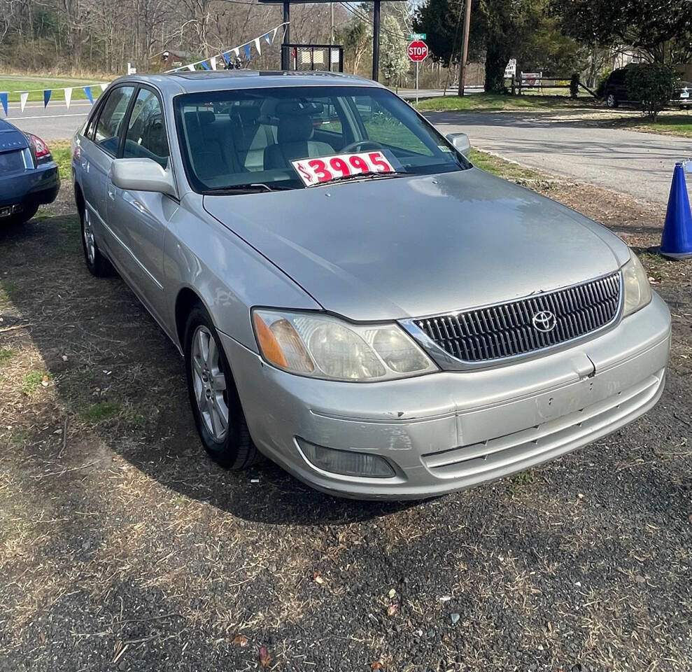 Used 2001 Toyota Avalon XL FWD image 3