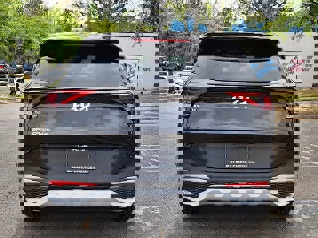 Used 2023 Kia Sportage LX image 4