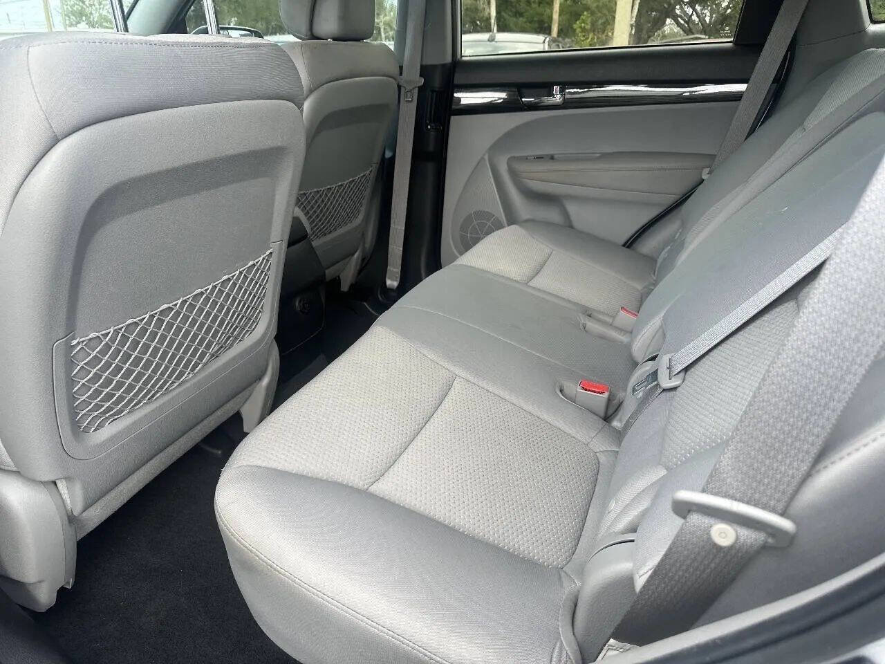 Used 2011 Kia Sorento LX 4dr SUV image 21