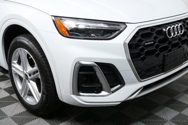 Used 2023 Audi Q5 e Premium Plus w/ Premium Plus Package image 37