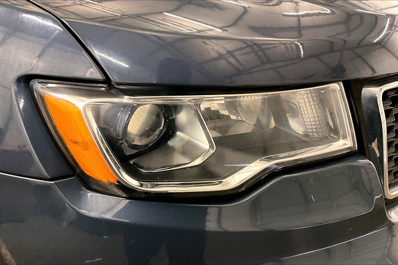 Used 2019 Jeep Grand Cherokee Limited image 27