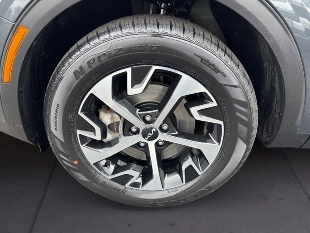 Certified 2023 Kia Sportage EX image 9