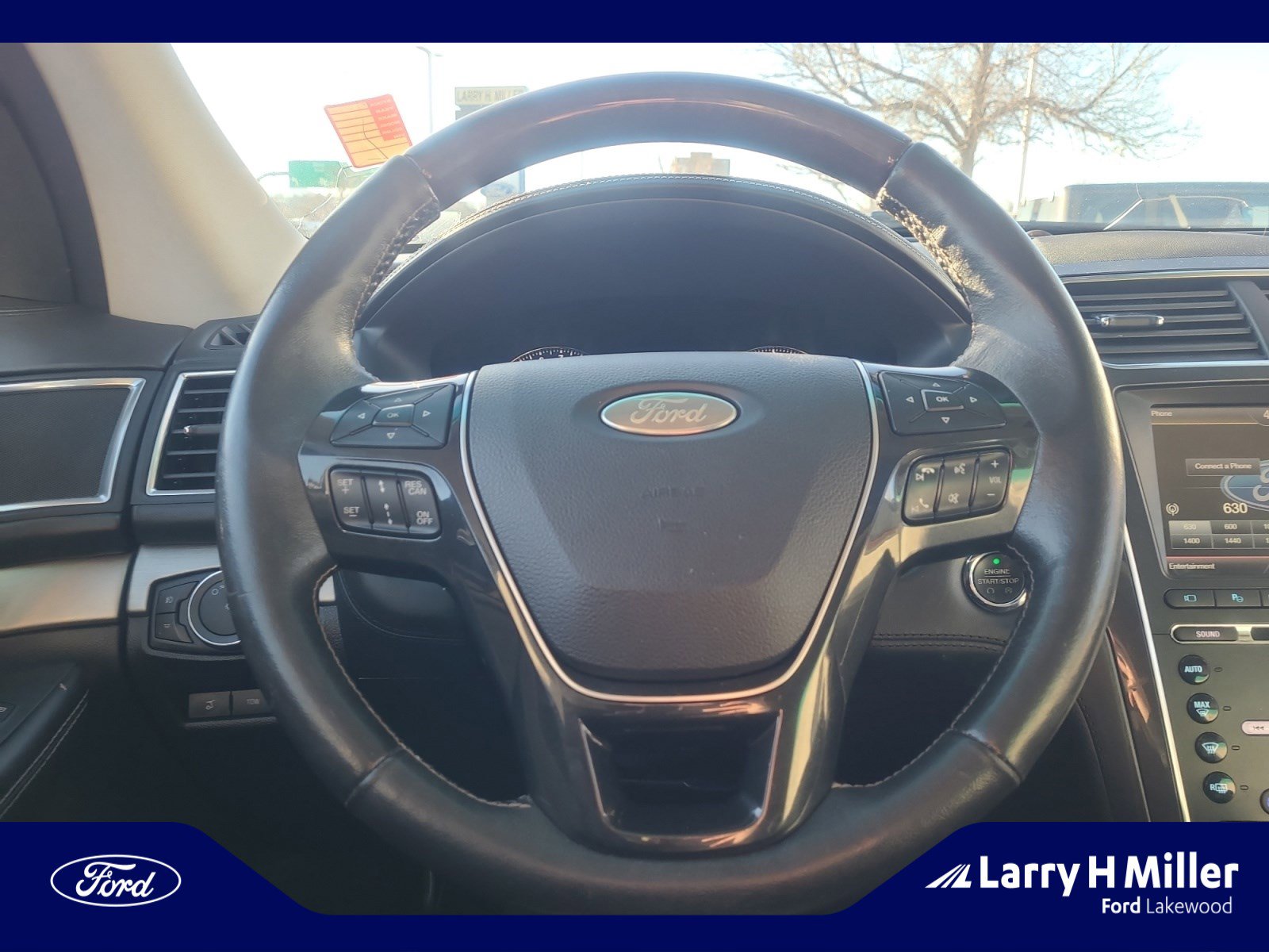 Used 2016 Ford Explorer Platinum image 9