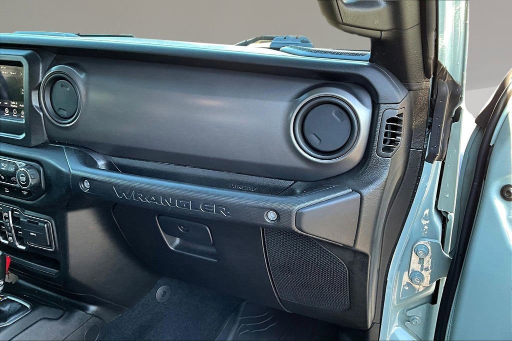 Used 2023 Jeep Wrangler Unlimited w/ Cold Weather Group image 25