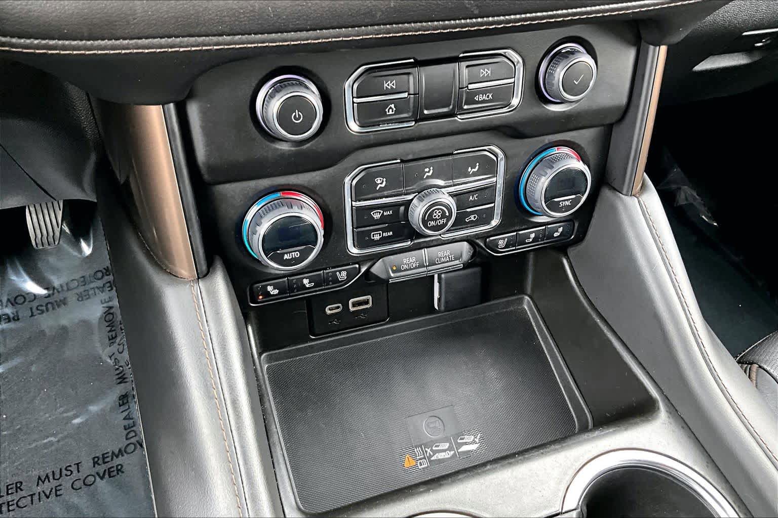 Used 2023 Chevrolet Tahoe High Country image 34