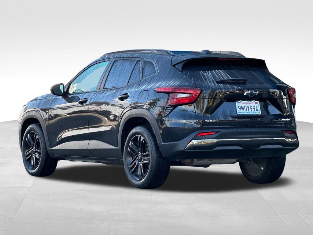 Used 2024 Chevrolet Trax ACTIV image 3