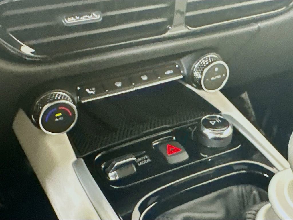 Used 2025 Lotus Emira image 17