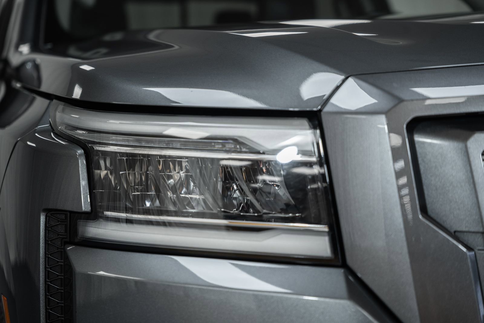 Used 2023 Nissan Frontier SV w/ SV Premium Package image 15