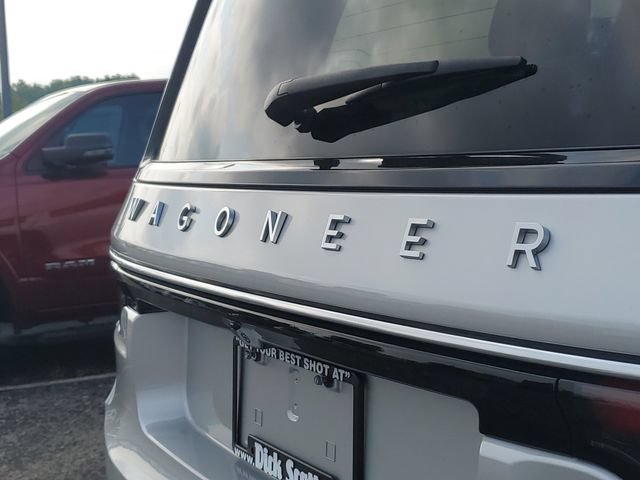 Used 2022 Jeep Wagoneer Series II AWD/4WD image 11