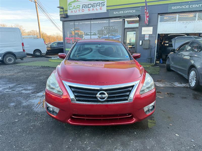 Used 2015 Nissan Altima 2.5 SV FWD image 2