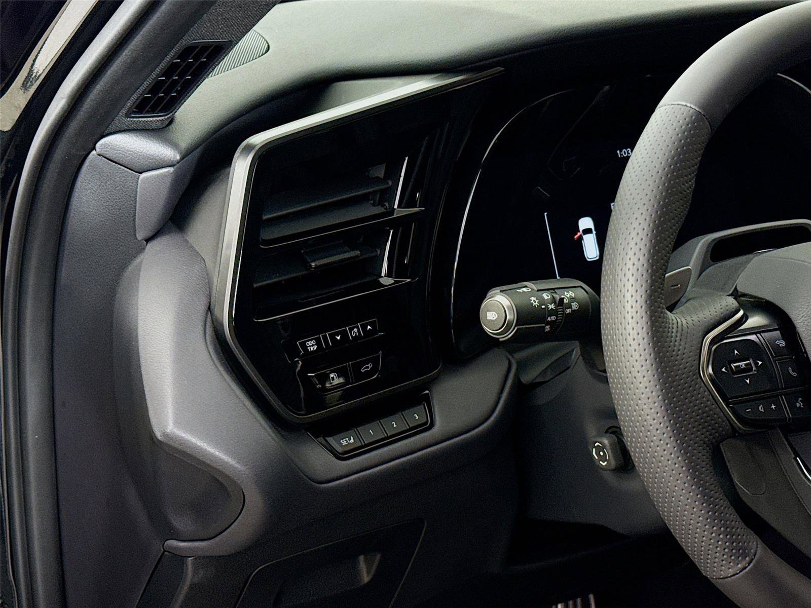 Used 2025 Lexus TX 500h TX 500h F SPORT Premium w/ Technology Package image 7